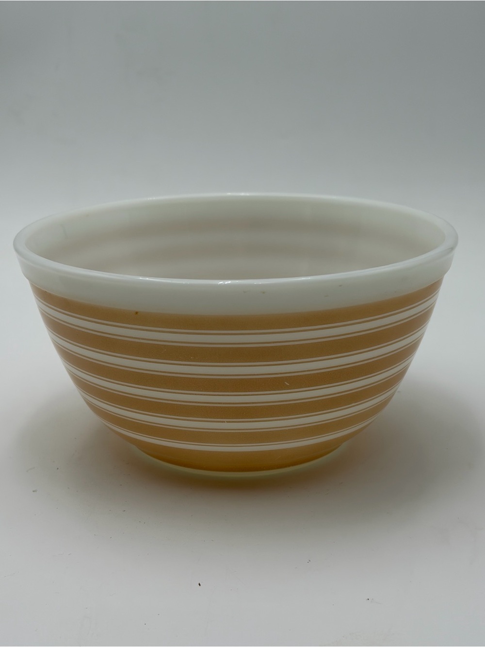 Vintage PYREX 402 Mixing Bowl Sandalwood